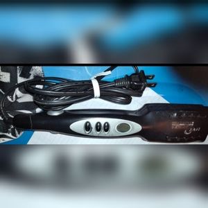 Wet 2 straight flat iron